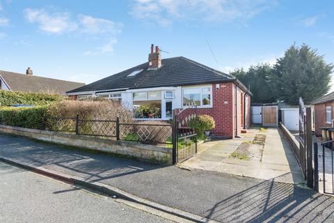 undefined, Field End Crescent, Leeds