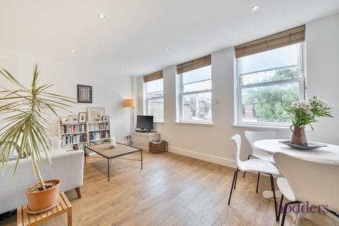 2 bedroom apartment to rent, Windsor Street, Chertsey, Surrey, KT16