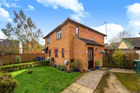 2 bedroom semi-detached house for sale, Mill Close, Banbury OX15