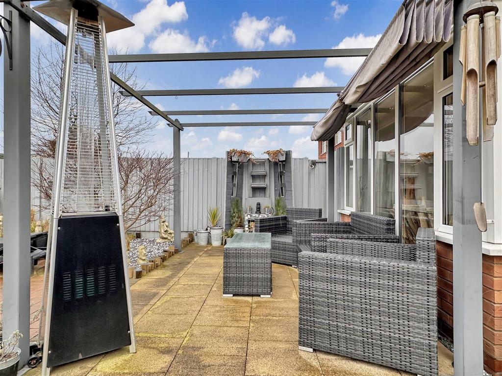 Paved Outdoor Seating Area 525