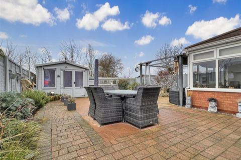 4 bedroom detached house for sale, Meadway, Balderton, Newark