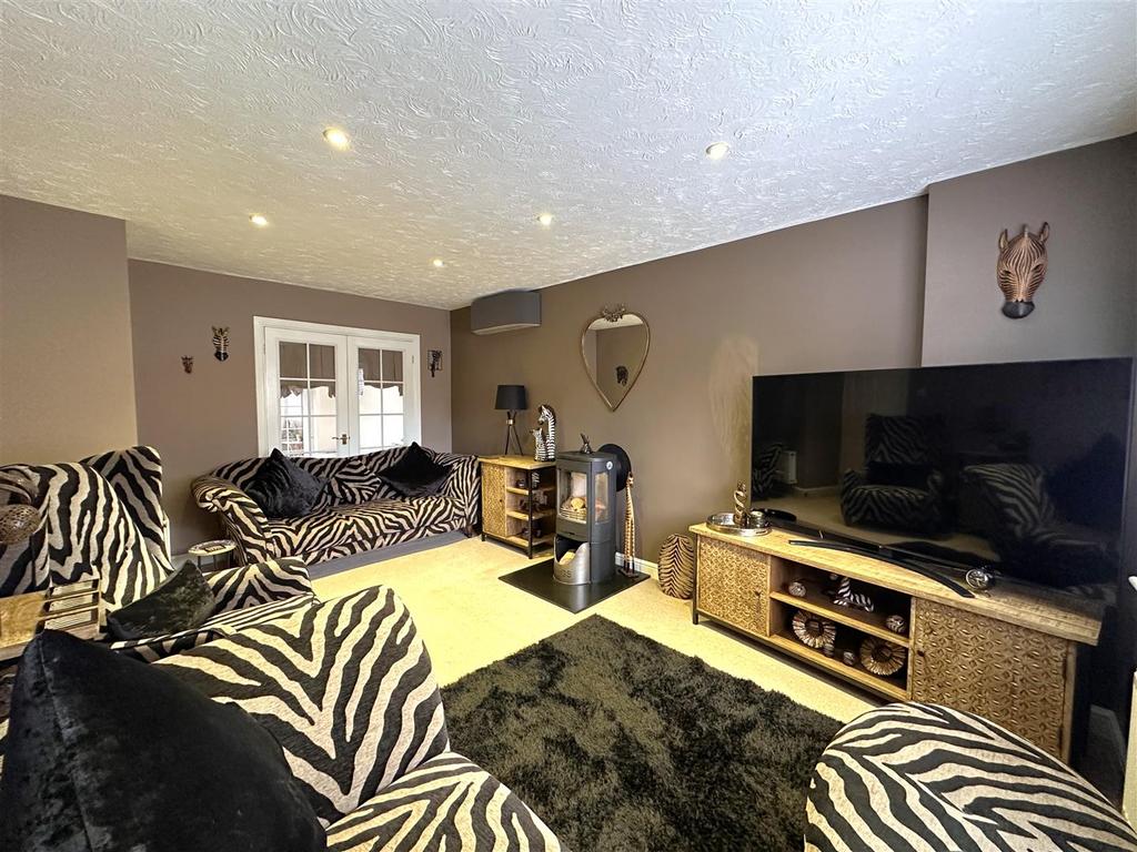 Copious Living Room 450