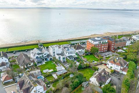 undefined, Westcliff-on-sea SS0
