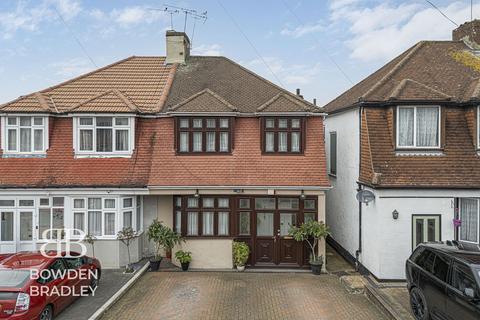 3 bedroom semi-detached house for sale, Marlands Road, Clayhall, IG5