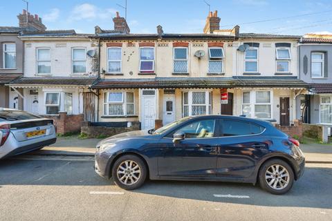Ivy Road, Luton