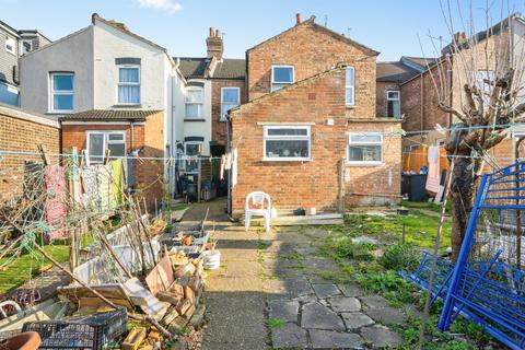 3 bedroom terraced house for sale, Ivy Road, Luton