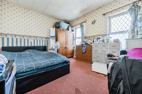 3 bedroom terraced house for sale, Ivy Road, Luton