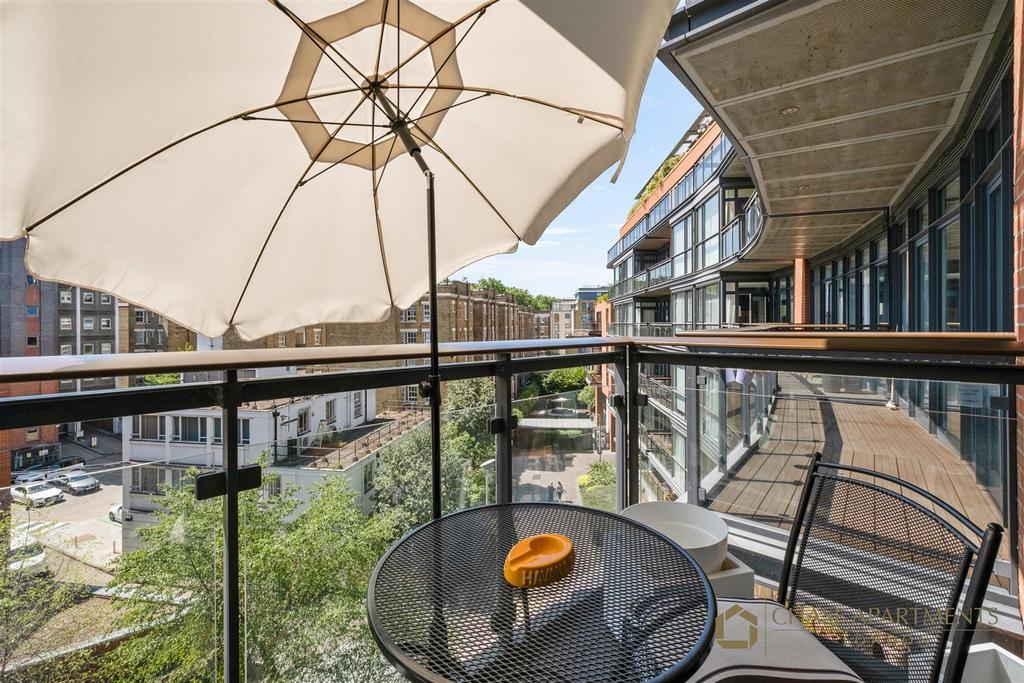 Hepworth Court SW1 W 8 QP-1.jpg
