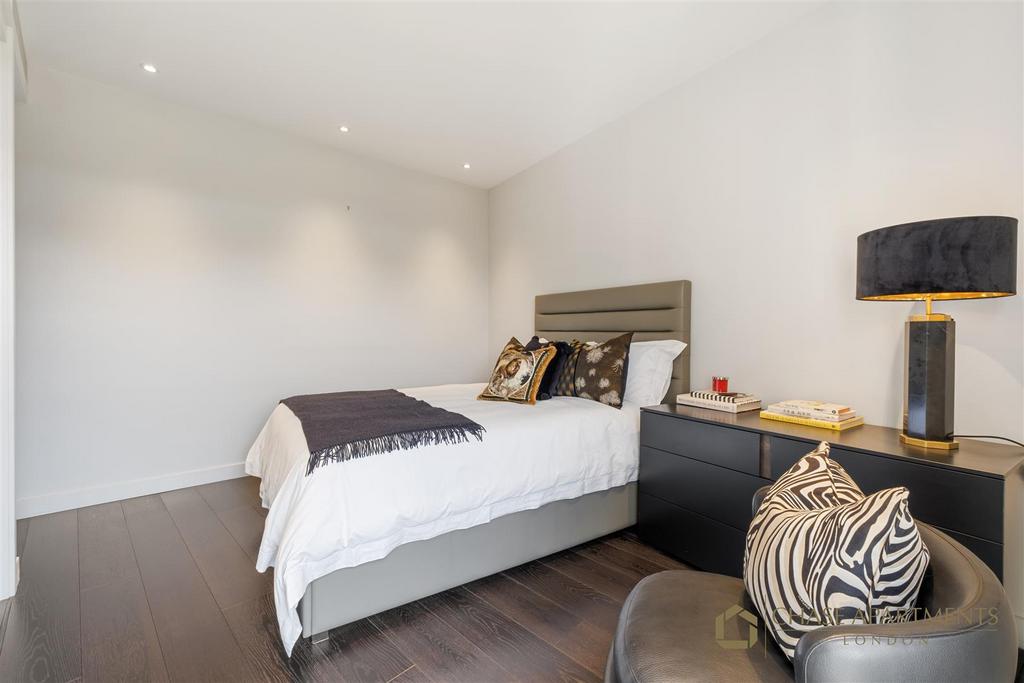 Hepworth Court SW1 W 8 QP-10.jpg