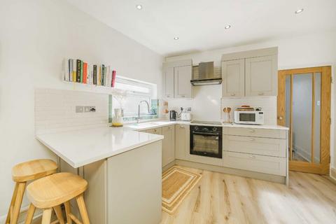 2 bedroom house for sale, Tudor Road, Hampton TW12