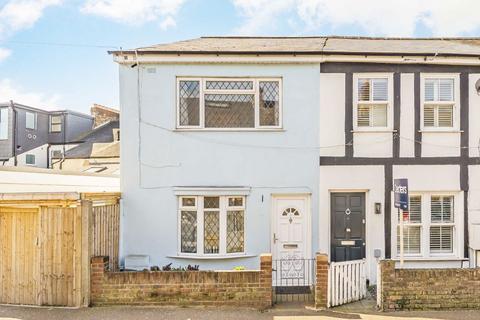 Tudor Road, Hampton TW12