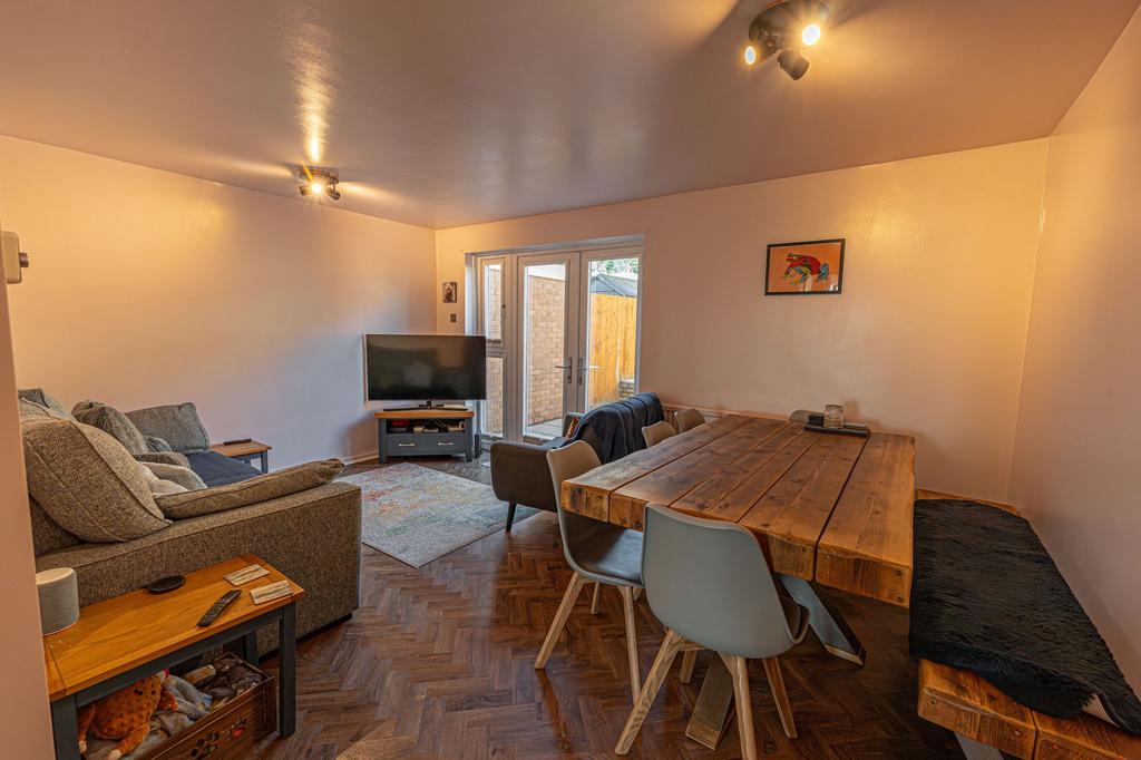 Living Room / Diner