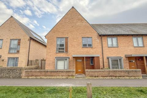 2 bedroom end of terrace house to rent, Consort Avenue, Trumpington, Cambridge