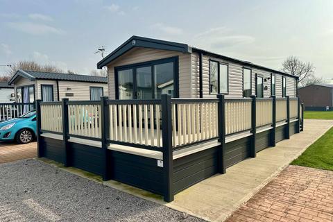 2 bedroom static caravan for sale, Southport New Road, Banks  Southport