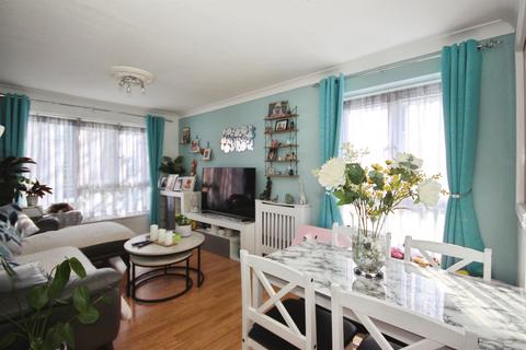 2 bedroom flat for sale, Barton Crescent, Leamington Spa