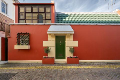undefined, Adam & Eve Mews, Kensington, W8