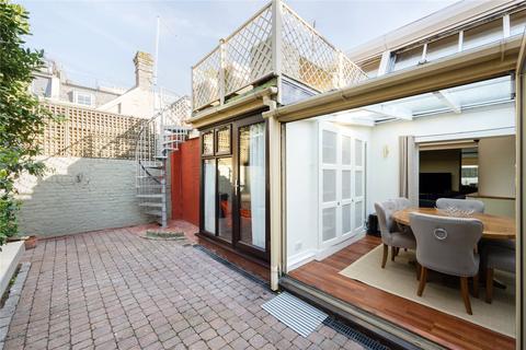 undefined, Adam & Eve Mews, Kensington, W8