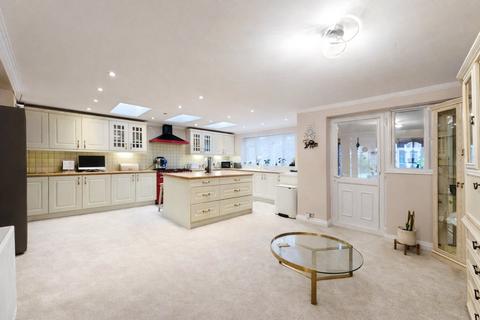3 bedroom semi-detached house for sale, Jillcot Road, Solihull, West Midlands, B92