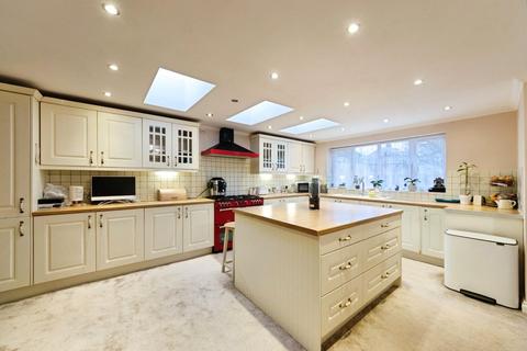 3 bedroom semi-detached house for sale, Jillcot Road, Solihull, West Midlands, B92