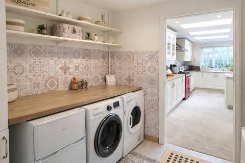 3 bedroom semi-detached house for sale, Jillcot Road, Solihull, West Midlands, B92