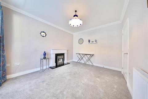 3 bedroom terraced house for sale, Sanderson Close, Hull