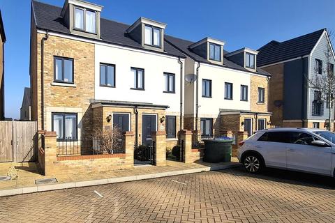 3 bedroom semi-detached house for sale, Pethick Road, Wick, Littlehampton