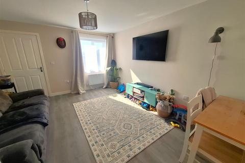 3 bedroom semi-detached house for sale, Pethick Road, Wick, Littlehampton