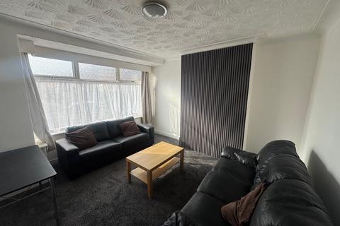 3 bedroom house to rent, Mayville Road, LEEDS