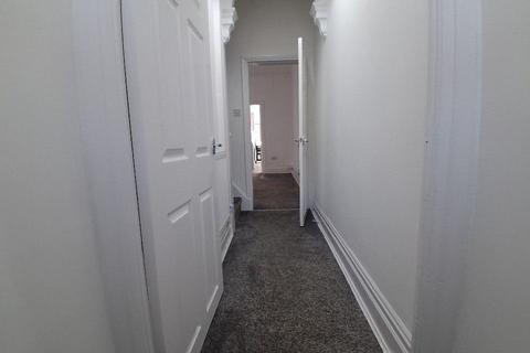 2 bedroom terraced house to rent, Healey Wood Road, Burnley BB11