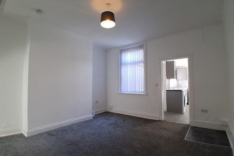 2 bedroom terraced house to rent, Healey Wood Road, Burnley BB11