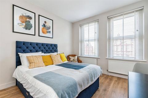 undefined, Finchley Road, London, R, NW3