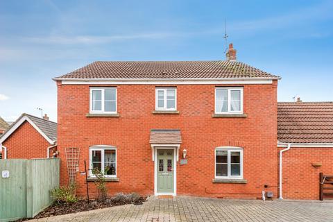 Porth Close, Swindon