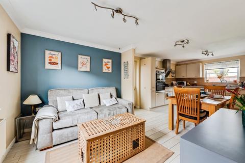 4 bedroom detached house for sale, Porth Close, Swindon