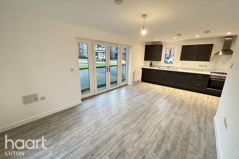 undefined, Waterslade Way, Houghton Regis