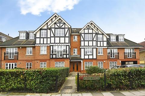 2 bedroom flat to rent, Holders Hill Road, Mill Hill