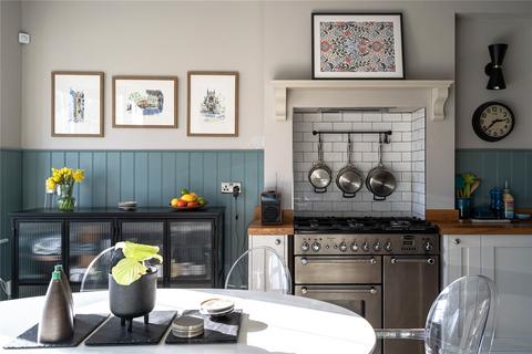 3 bedroom end of terrace house for sale, Cricklade Avenue, London, SW2