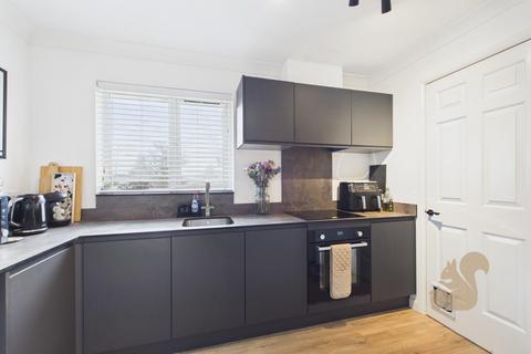 2 bedroom apartment for sale, Hallcroft Chase, Highwoods