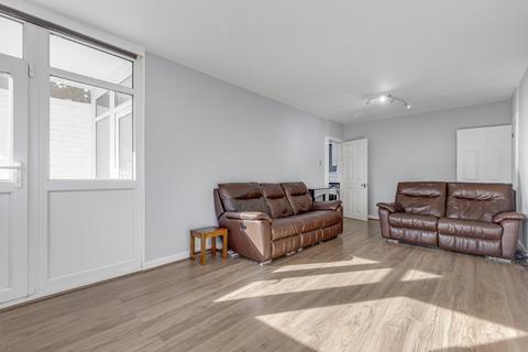 2 bedroom apartment to rent, Cable Street, London, E1