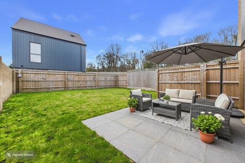 4 bedroom detached house for sale, Portholme Place, Cambridgeshire PE29