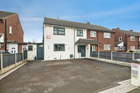 Oval Road, Tipton