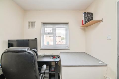 3 bedroom semi-detached house for sale, Oval Road, Tipton