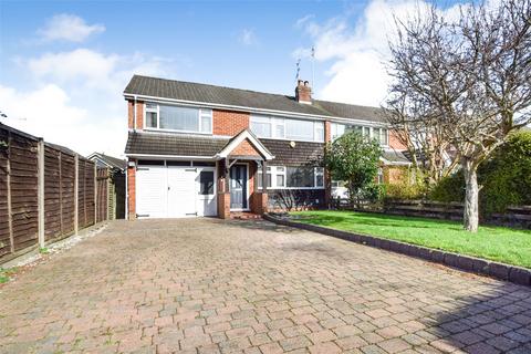 undefined, Ives Close, Hampshire GU46