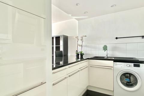 undefined, O'Donnell Court, Brunswick Centre, London, England, WC1N 1NZ