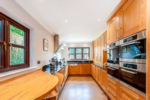 undefined, Monks Wood, Petersfield, Hampshire