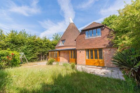 4 bedroom detached house to rent, St Georges Road, Bromley, BR1