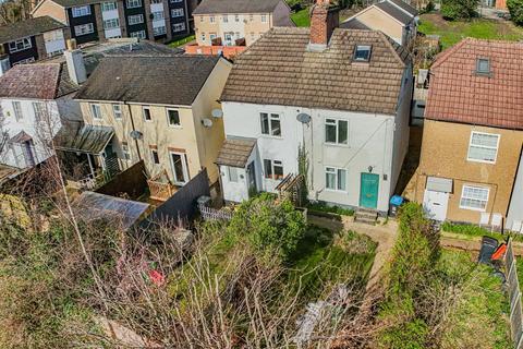 2 bedroom semi-detached house for sale, Queensway, Hemel Hempstead, HP2