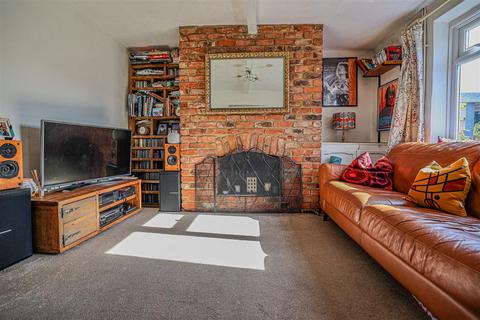 2 bedroom semi-detached house for sale, Queensway, Hemel Hempstead, HP2