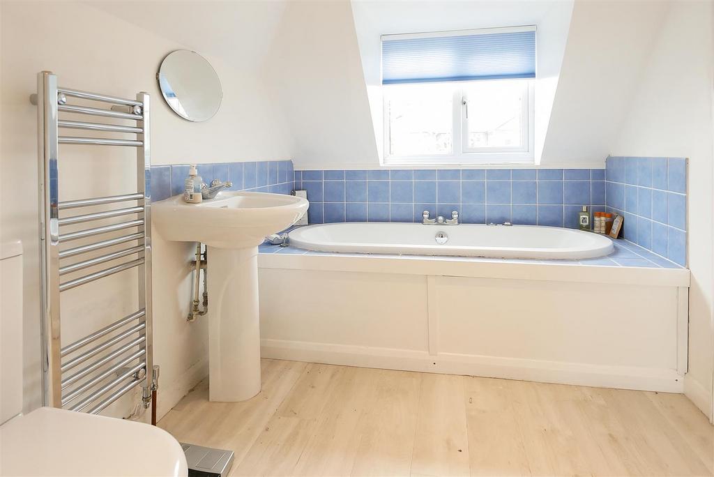 Bathroom.jpeg