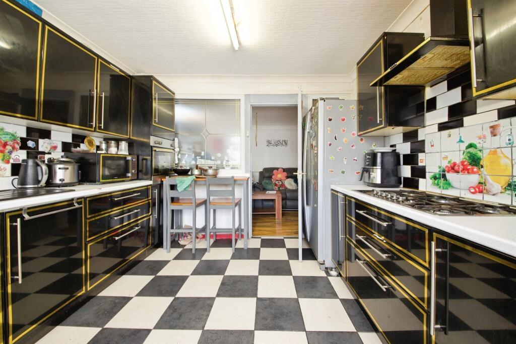 Kitche.jpeg