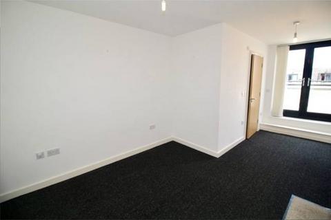 3 bedroom townhouse to rent, Cooke Place, Salford, M5 3LJ